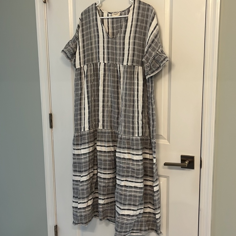 WORLD MARKET DRESS - SIZE L/XL